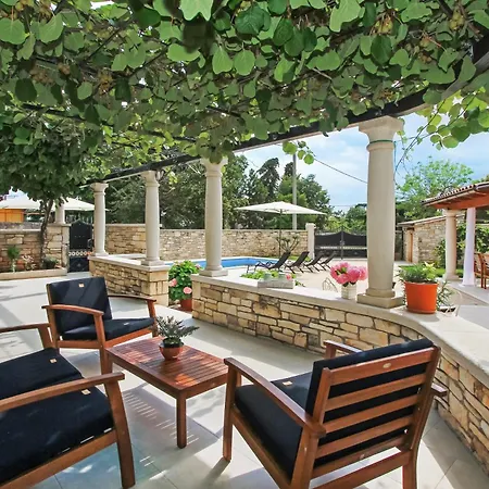 Maria Tereza, Exquisite Villa, Massage Pool In A Gorgeous Garden Tomisici