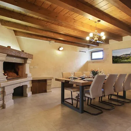 Maria Tereza, Exquisite Villa, Massage Pool In A Gorgeous Garden * Tomisici