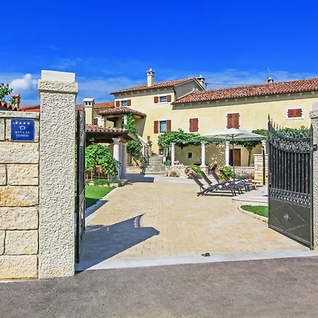 Maria Tereza, Exquisite Villa, Massage Pool In A Gorgeous Garden * Tomisici