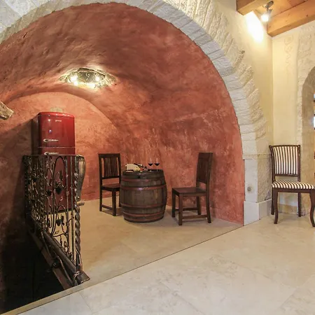 Maria Tereza, Exquisite Villa, Massage Pool In A Gorgeous Garden Vikendica